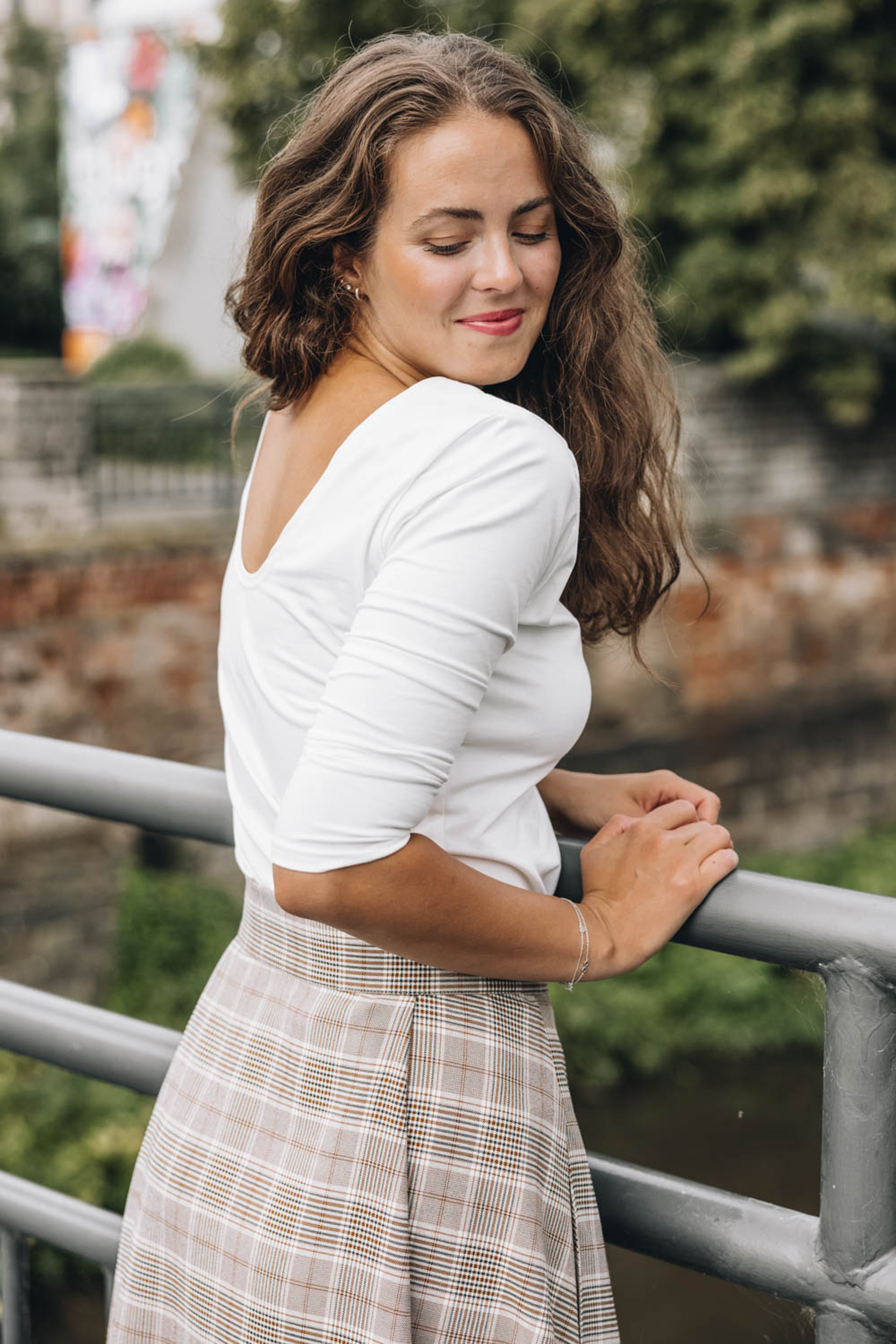 Káťa má na sebe pri svojej výške 170 cm veľkosť XS.