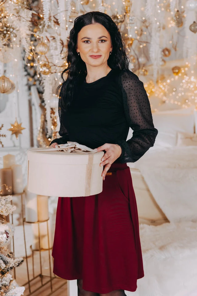 Monča má na sebe pri svojej výške 160 cm veľkosť XS.