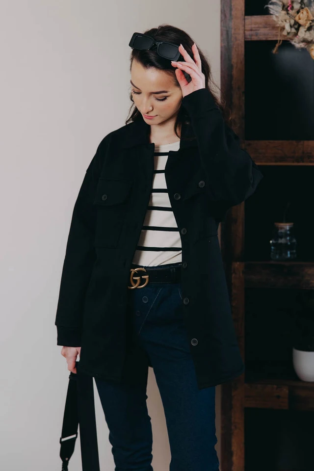Kačka má na sebe pri svojej výške 170 cm veľkosť S.