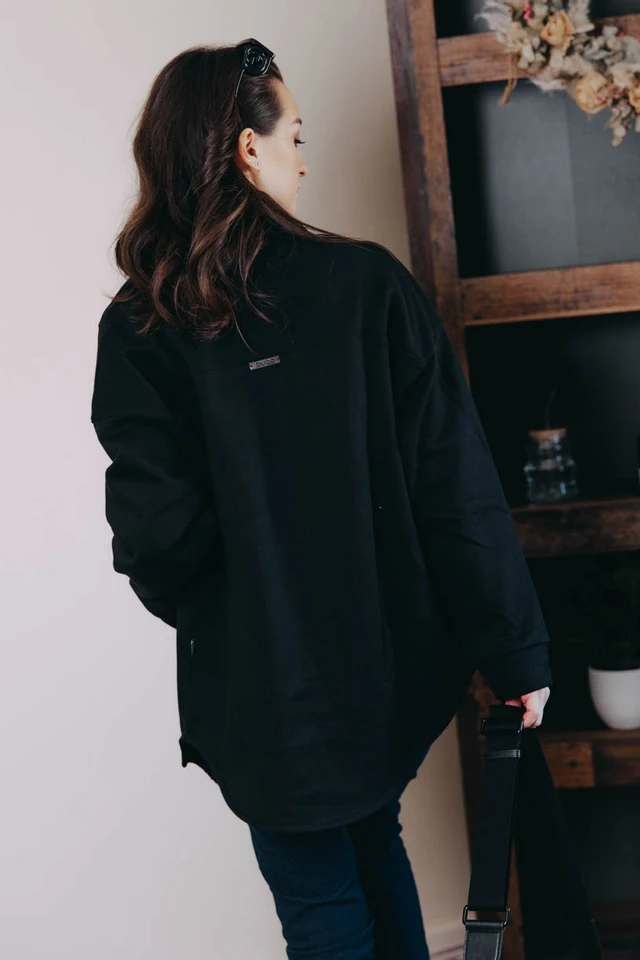 Kačka má na sebe pri svojej výške 170 cm veľkosť S.