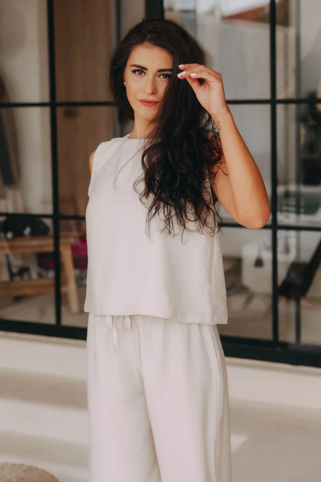 Verča má na sebe pri svojej výške 164 cm veľkosť XS.
