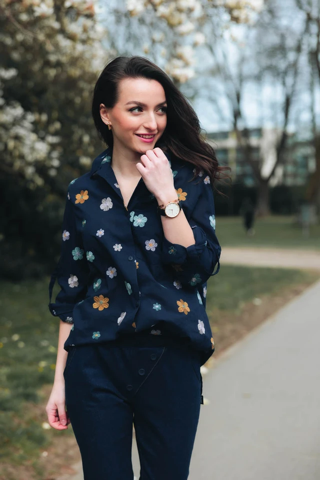 Kačka má na sebe pri svojej výške 170 cm veľkosť XS.