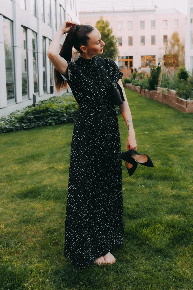Ivana má na sebe pri svojej výške 178 cm veľkosť XS.