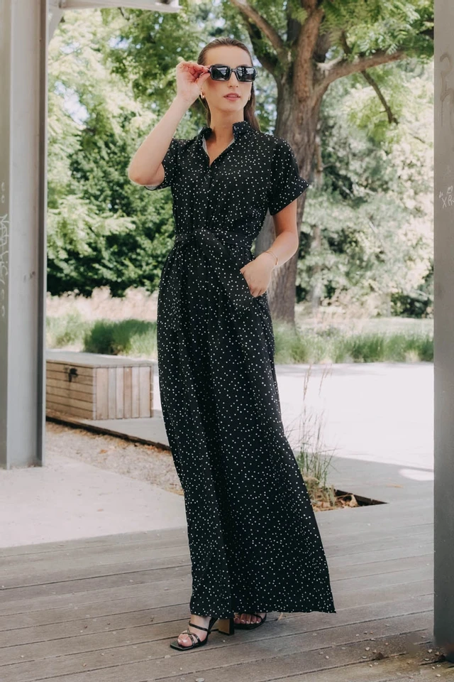 Kačka má na sebe pri svojej výške 170 cm veľkosť XS.
