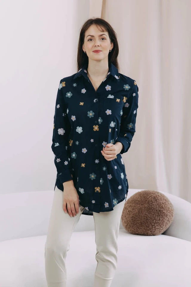 Káťa má na sebe pri svojej výške 170 cm veľkosť XS.