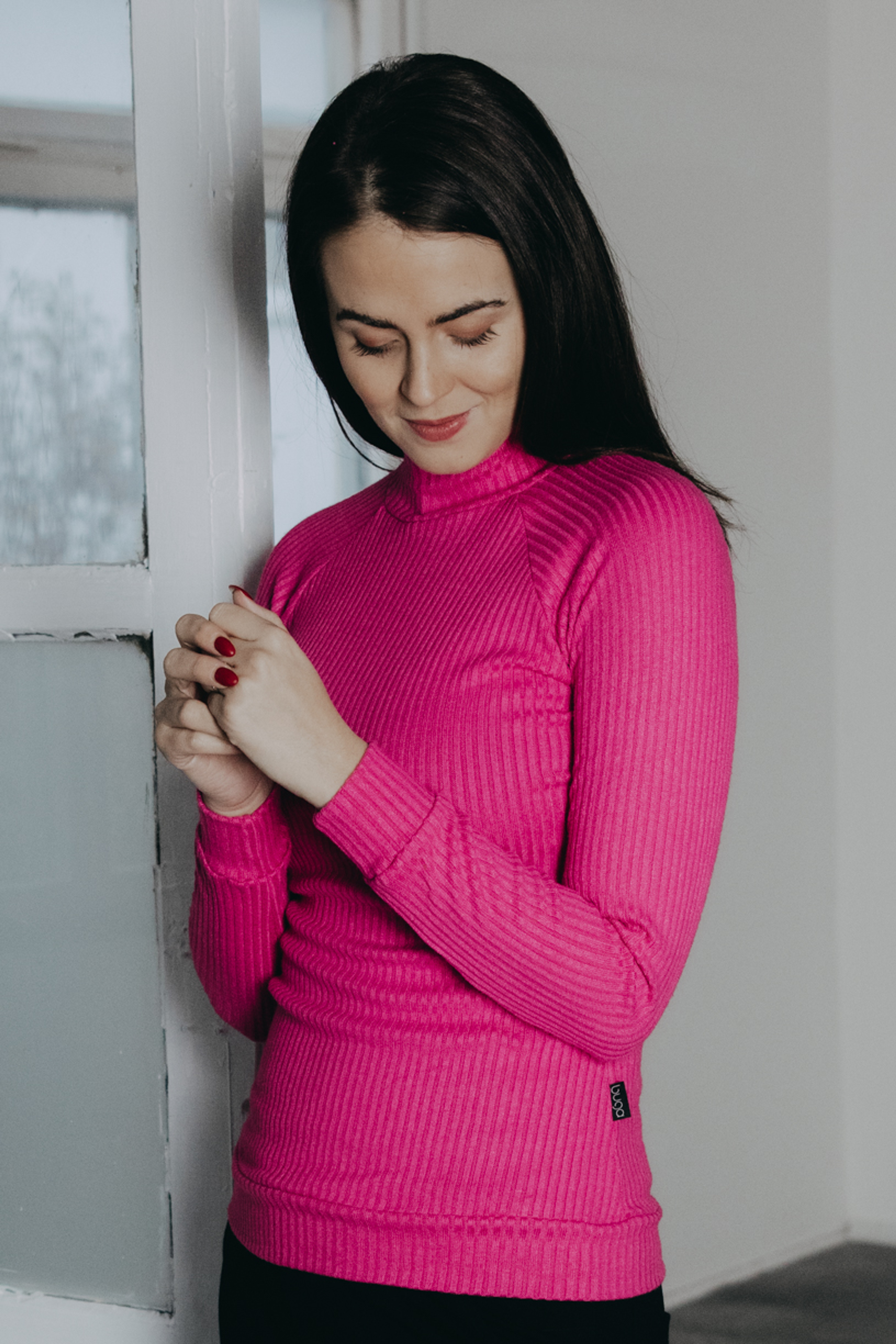 Káťa má na sebe pri svojej výške 170 cm veľkosť XS.