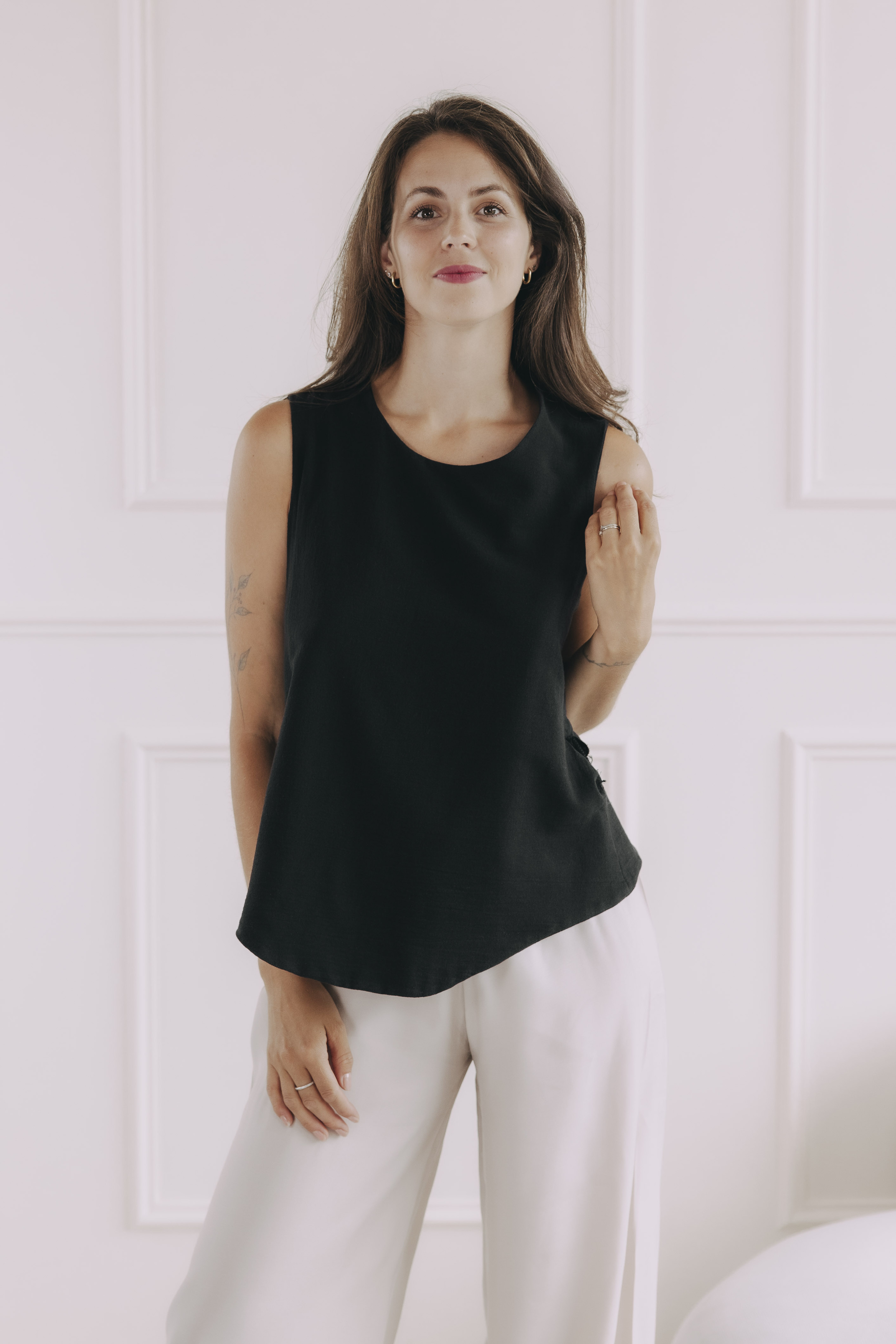 Top Amina Black
